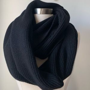Everlane Knit Infinity Scarf